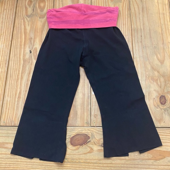 Hard Tail Pants & Jumpsuits Hardtail Forever Capri Flare Yoga Pants